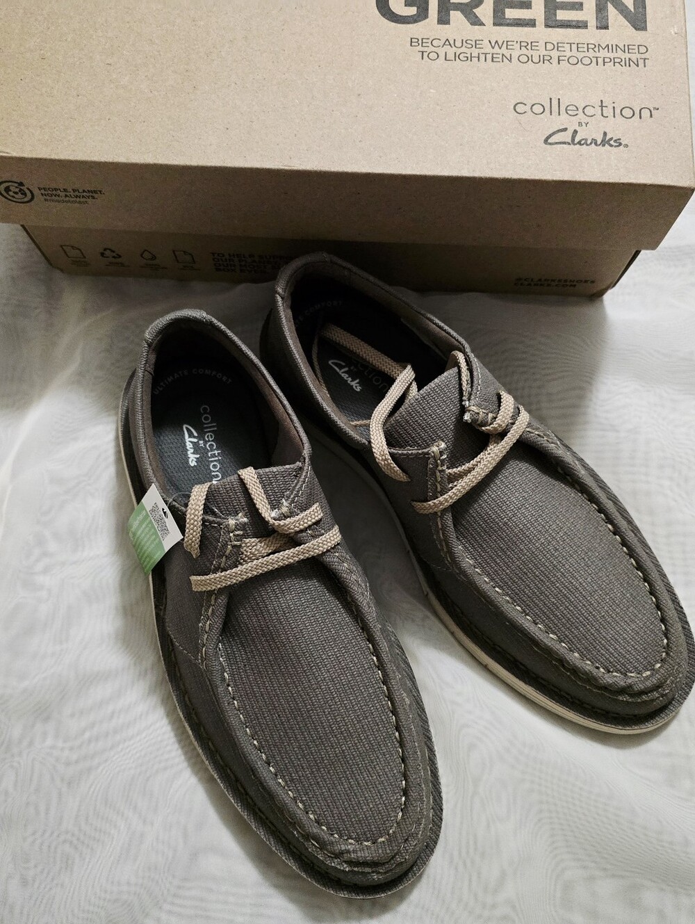 Clarks Forge Run Canvas Casual Sneaker Olive Green